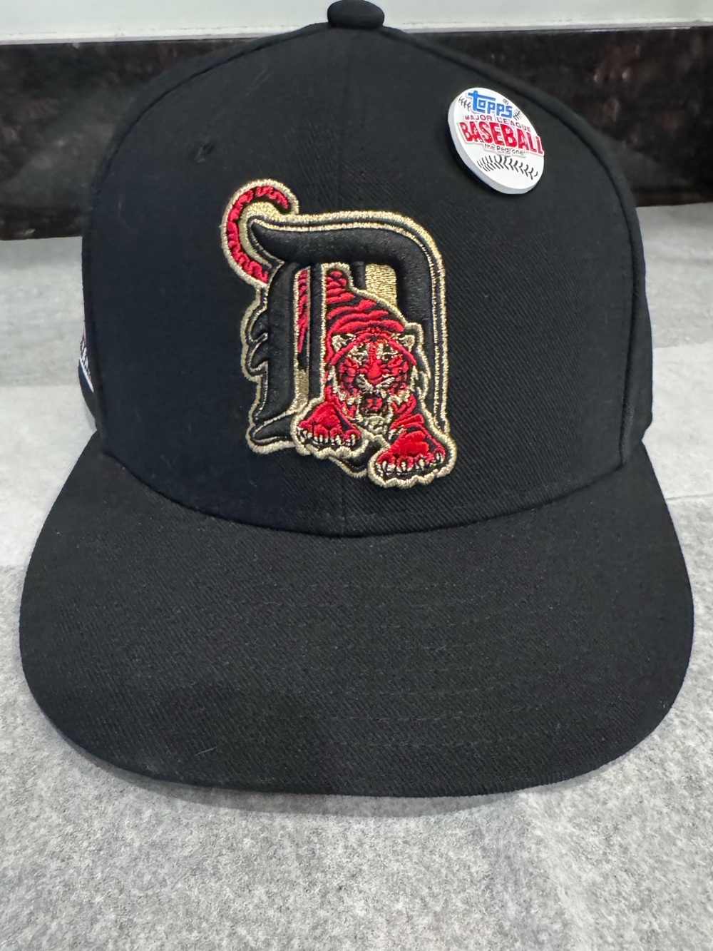 New Era Detroit Tigers Fitted Hat – Topps 50 Years Patch